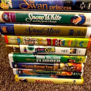 Disney and family movies vhs lot